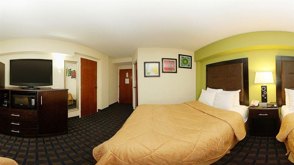 Quality Inn & Suites Greenville Near Downtown Zewnętrze zdjęcie