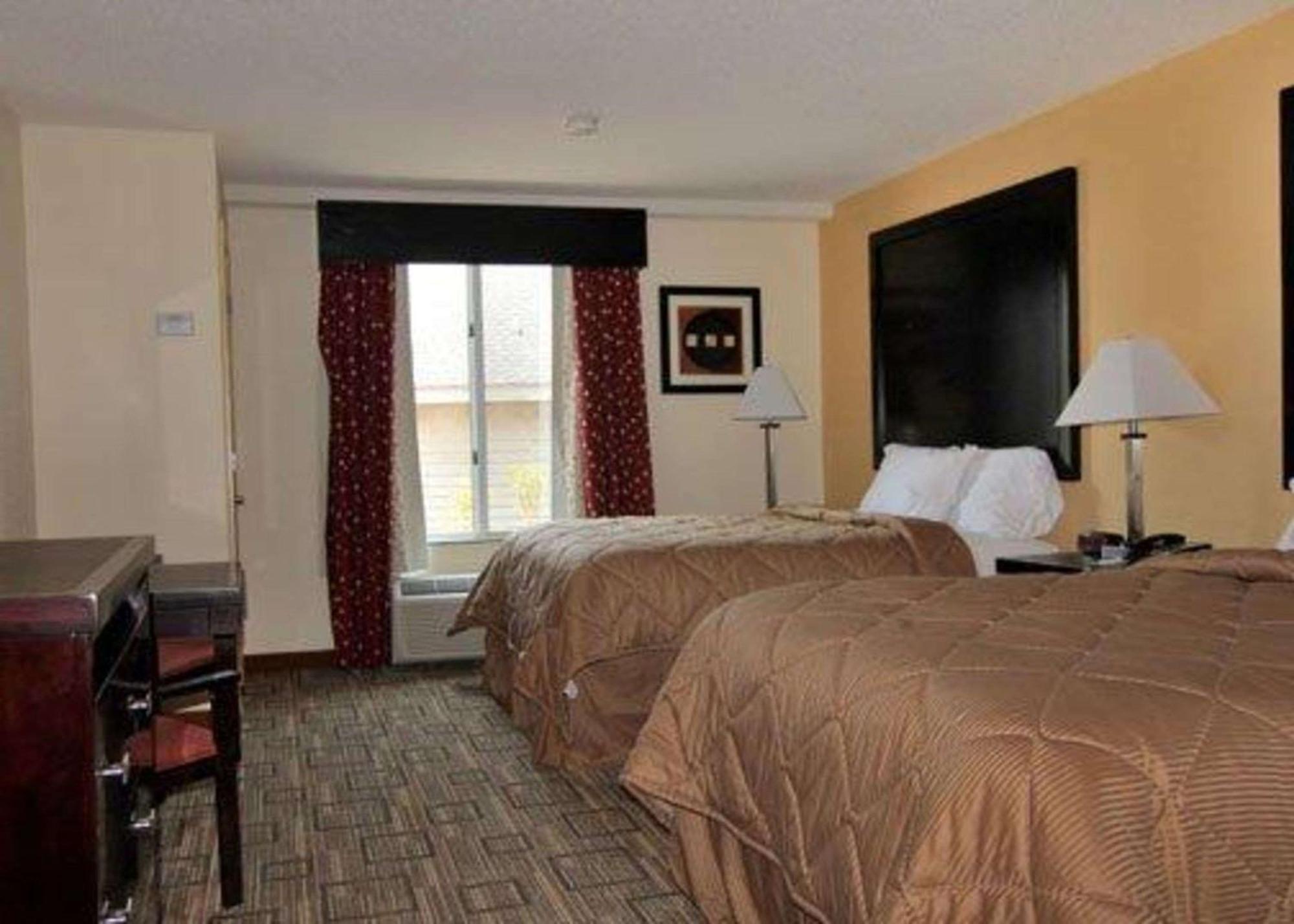 Quality Inn & Suites Greenville Near Downtown Zewnętrze zdjęcie