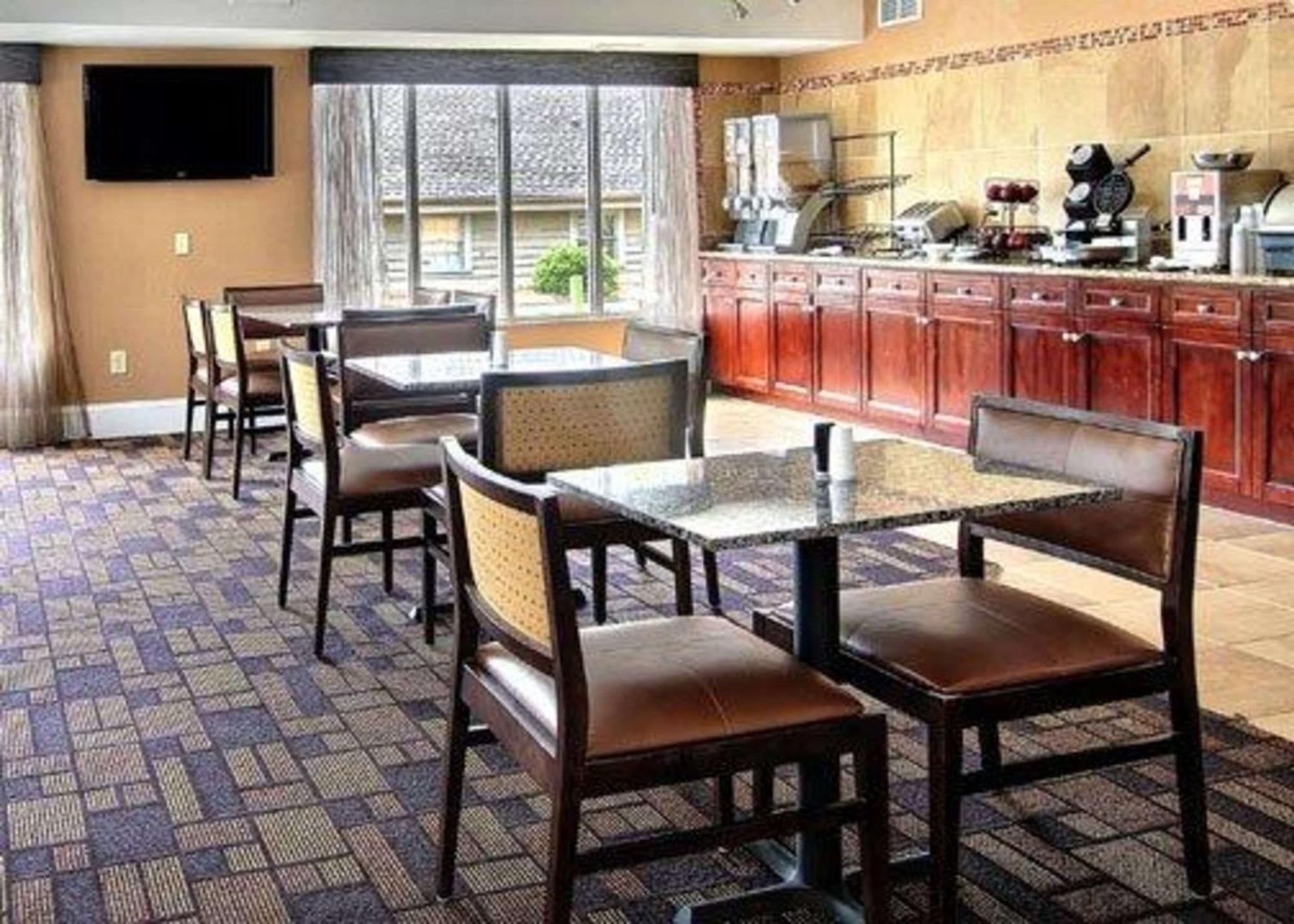 Quality Inn & Suites Greenville Near Downtown Zewnętrze zdjęcie